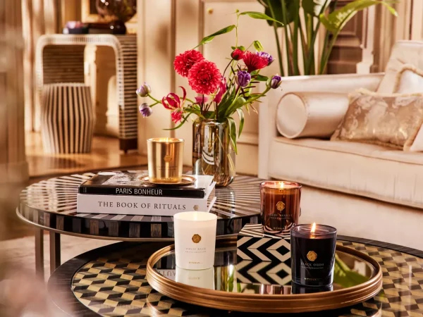 Rituals Black Oudh Scented Candle | Candele Profumate