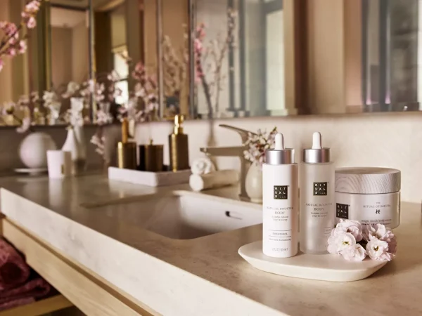 Rituals Hyaluronic Acid Natural Booster - Body | Cura Del Corpo